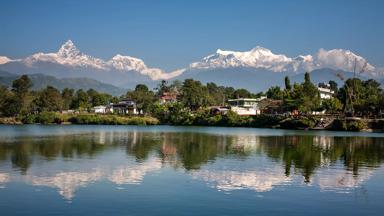 nepal_kaski_pokhara_annapurna-massief_b.jpg