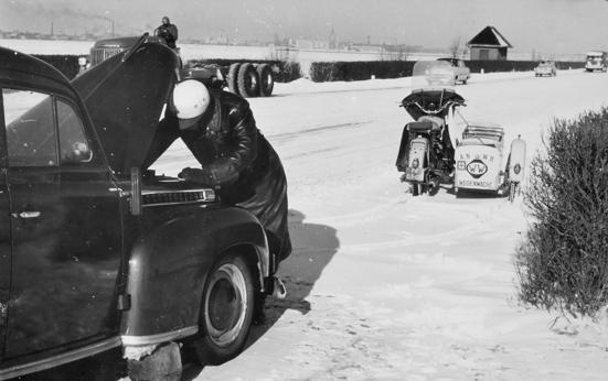 Wegenwacht introduceert AED’s in alle voertuigen op 80ste verjaardag