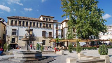 spanje_andalusie_stadje_beeldbank-kampeerreizen