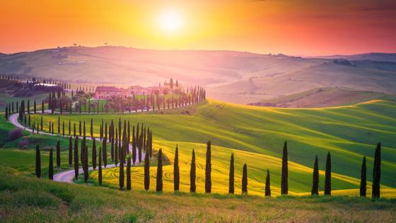 italie_toscane_algemeen_autovakantie-toscane_groen-landschap_zonsondergang_panorama_shutterstock