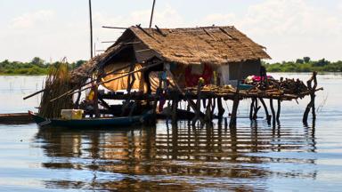 cambodja_tonle-sap-meer_huis_boot_b