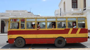 cuba_algemeen_locals in lokale bus_w