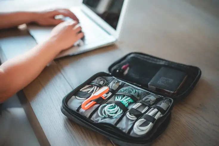 Kabel organizer etui - Compact