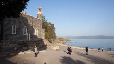 israel_noord_meer-van-tiberias_tabgha_ kerk_1_a.jpg