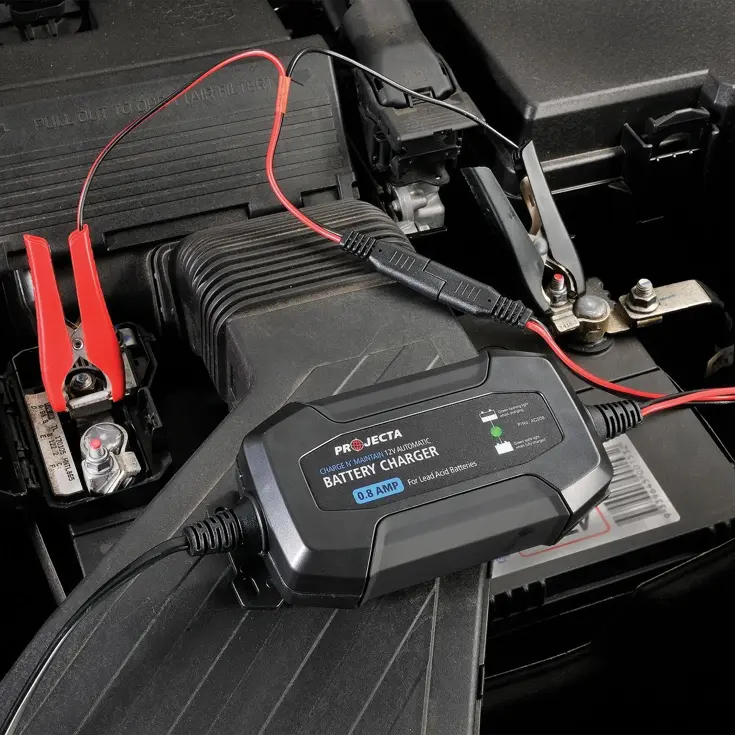 AC008 4 fase Automatisch acculader 0,8A, 12V