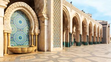 marokko_casablanca_casablanca_vakantie-casablanca_hassan-2-moskee_fontein_puntbogen_shutterstock