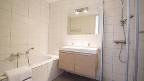 hotel_nederland_friesland_residence-terschelling-wellness-waddenresort_badkamer