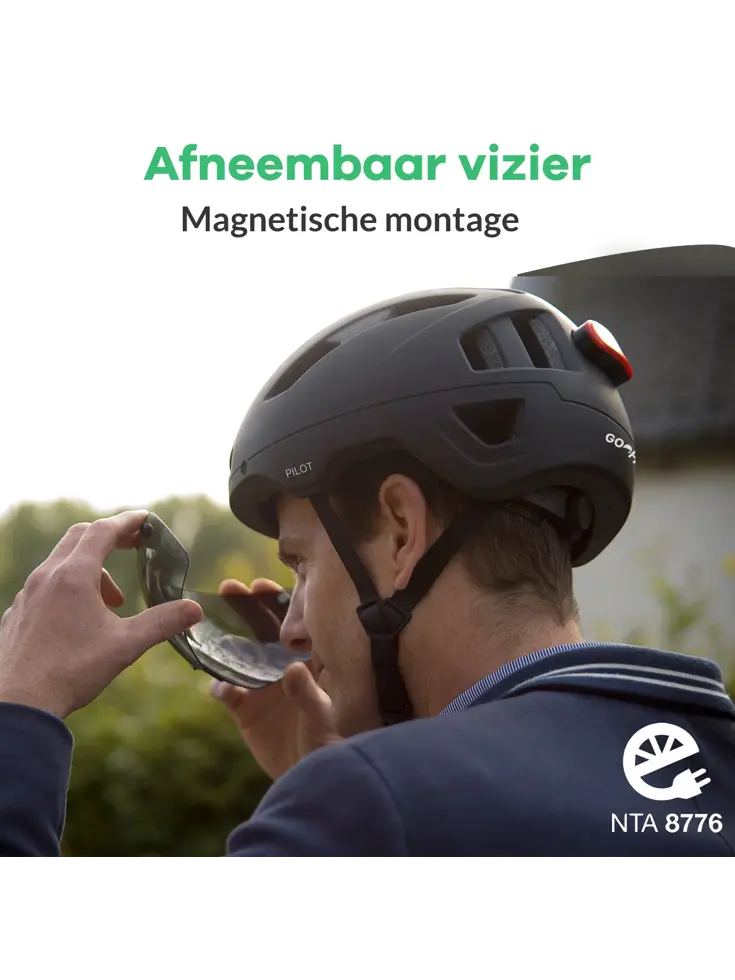 PILOT fietshelm met regencap
