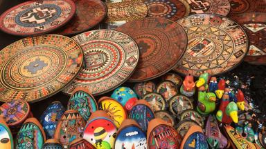 peru_heilige inca vallei_souvenirs_keramiek_markt pisac_b.JPG