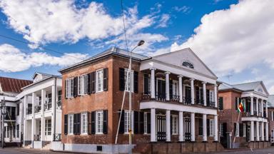 suriname_paramaribo_waterkant_straat_b