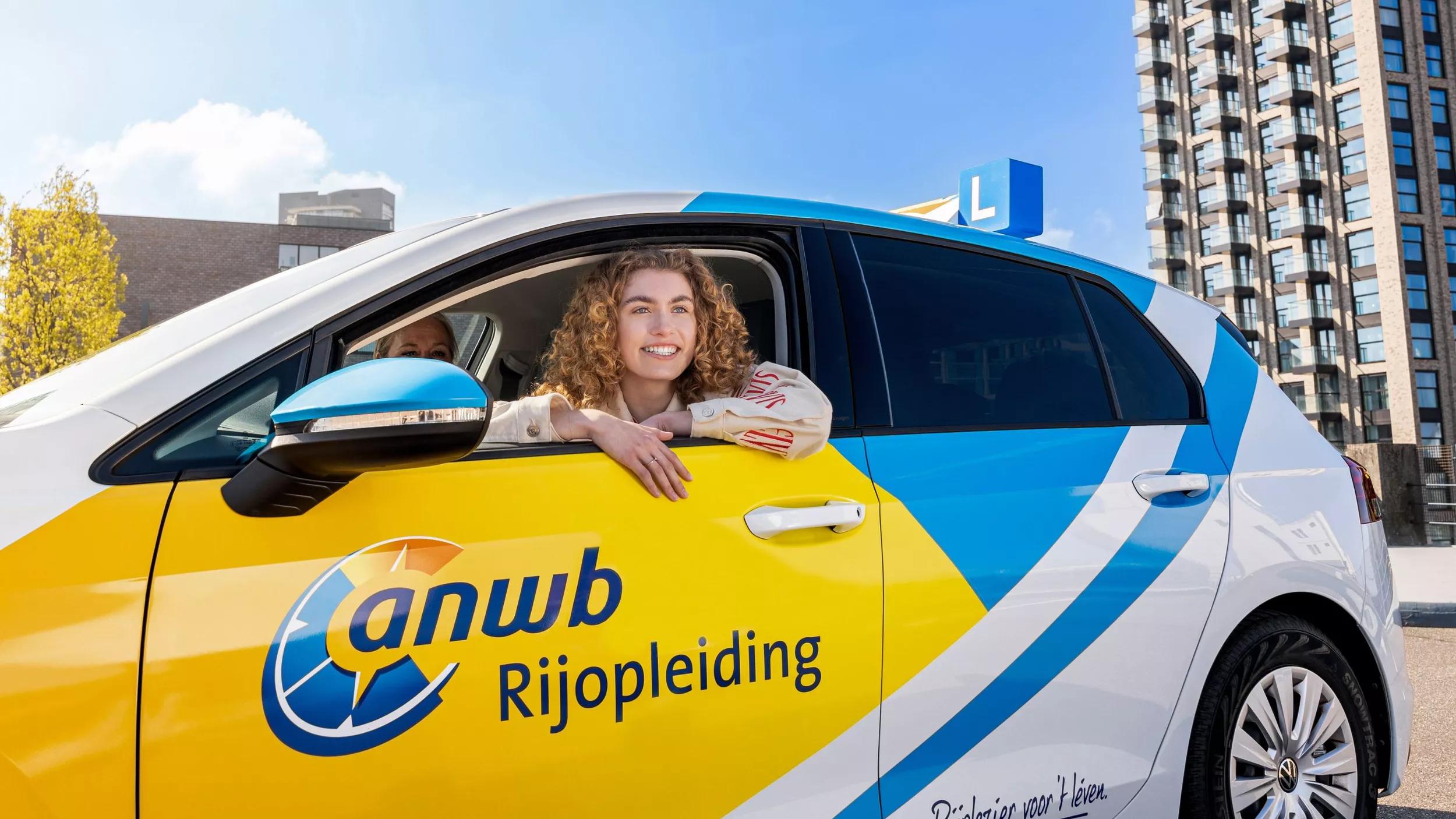 Rijbewijs Halen? | Vind De Dichtstbijzijnde ANWB Rijschool