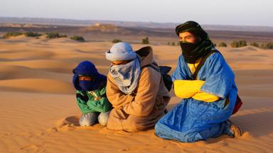 marokko_draa-tafilalet_erfoud_mensen_kind_woestijn_w