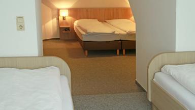 hotel_duitsland_sauerland_willingen_Haus-Christel_appartement_slaapkamer-1