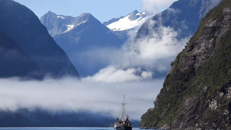 nieuw-zeeland_milford-sound_boot_real-journeys_b.jpg