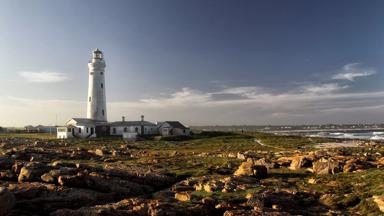 zuid-afrika-oost-kaap_cape-st-francis_vuurtoren_oceaan_rotsen_b