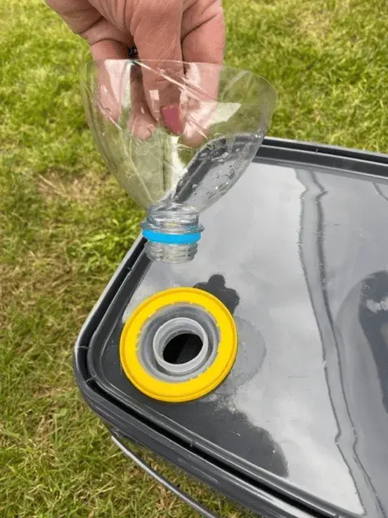 Smarttank - slimme vuilwatertank, schone overloop