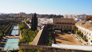 spanje_andalusie_cordoba_alcazar-de-los-reyes-cristianos_uitzicht_tuinen_f.JPG