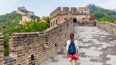 china_badaling_grote-muur_vrouw_shutterstock_495721531