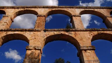 spanje_catalonie_tarragona_aquaduct_pont-del-diable_1
