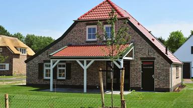 hotel_nederland_roggel_recreatiepark-de-leistert_bungalow_luxe_overzicht