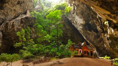 thailand_kui-buri_khao-sam-roi-yot_phraya-nakhon-cave_w.jpg