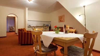 hotel_duitsland_sauerland_willingen_Haus-Christel_appartement_eethoek