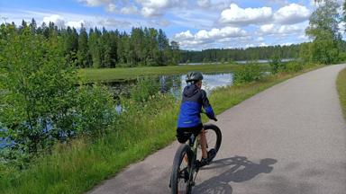 Zweden_Dalarna_SafsenResort_Mountainbike_actief_f