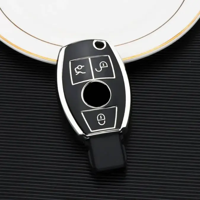 Dutch Shield Sleutelhoesje  Mercedes zwart A3