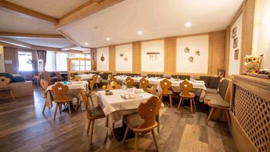 Italië_Hotel_Sud Tirol_Lavarone_Hotel_Caminetto_mountain_resort_restaurant_a