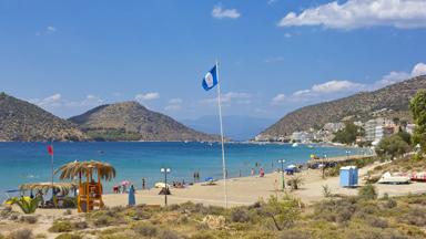 griekenland_peloponnesos_tolon_strand_zee_shutterstock_750593902