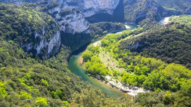 frankrijk_ardeche_gorges-ardeche_europese-grand-canyon_shutterstock