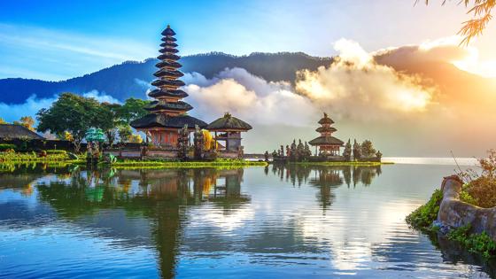 indonesie_bali_Pura-ulun Beratan-tempel_landschap_b.jpg