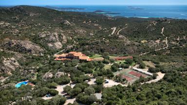 Italië_Hotel_Sardinië_Olbia_Hotel_ Rocca Sarde_sfeer restaurant zwembad_a (2)