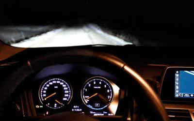 ANWB onderzoekt: mag je halogeen autoverlichting vervangen door LED-lampen?