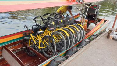 thailand_bangkok_gele-fietsen_ko-van-kessel_longtailboot_f.jpg