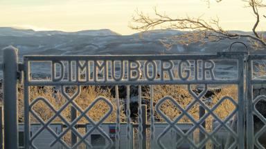 ijsland_noord-ijsland_dimmuborgirskilti_liljavetur