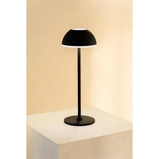 LED tafellamp met drie lichtstanden