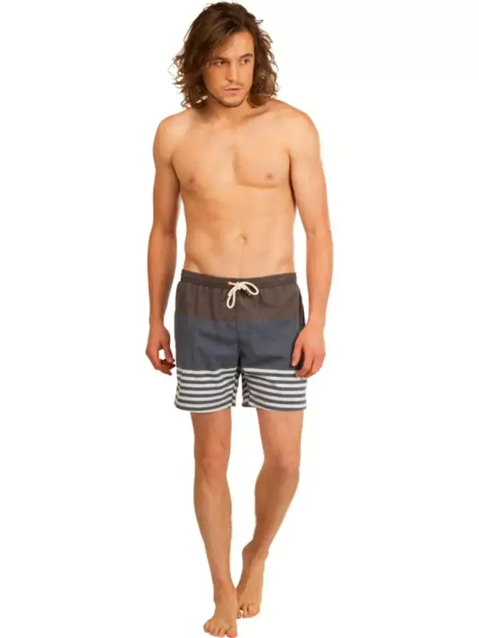 Protest short men Jake