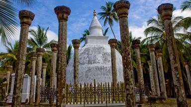 sri lanka_mihintale_boeddha_tempel_shutterstock_b.jpg
