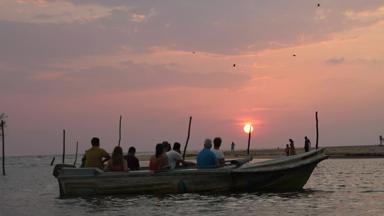 sri lanka_negombo_bootsafari_lagune_zonsondergang_groep_f