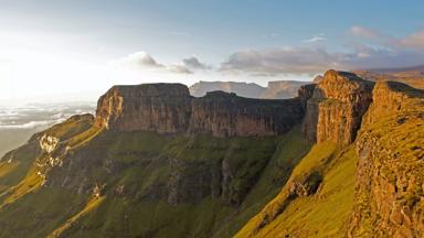 zuid-afrika_kwazulu-natal_drakensbergen_GettyImages-105653922