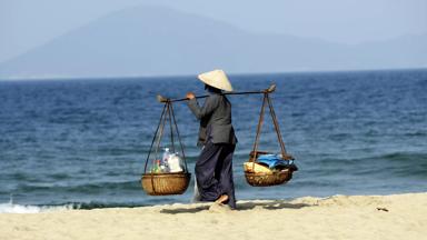 peddling in hoi an beach