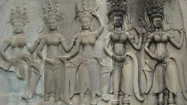 cambodja_siem-riep_angkor-wat_beeldhouwwerk_zandsteen_apsara-danseres_1_a