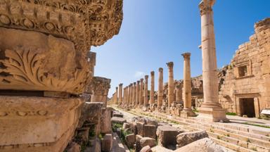 jordanie_jerash_ruine_column_shutterstock-1721711761