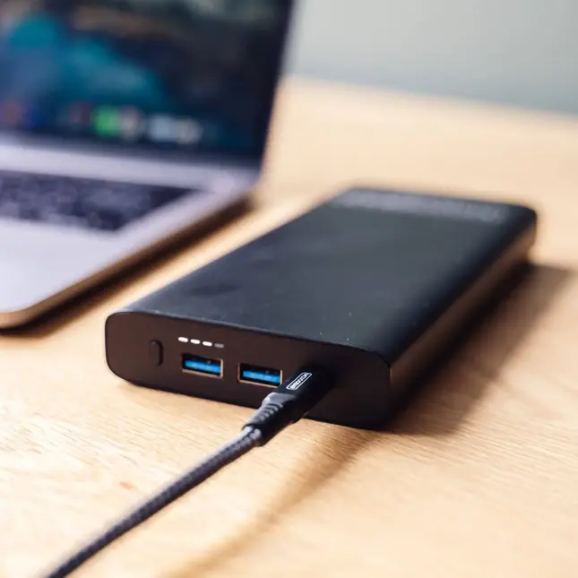 ULTRA 26.800 mAh Laptop Powerbank - 100W