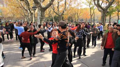 china_shanghai_fuxing-park_dansen_f