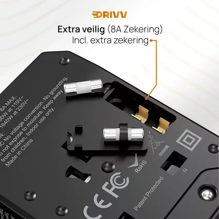 Universele Wereldstekker - Fast Charge