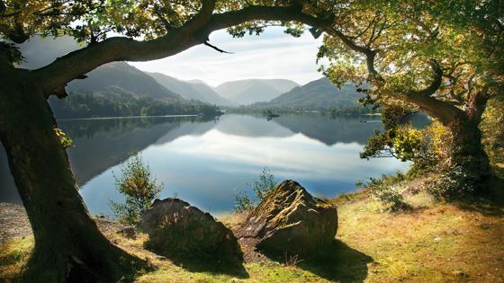 engeland_cumbria_ullswater_lake-district_meer_uitzicht_zon_getty