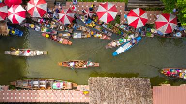 Tha Kha floating market in Bangkok