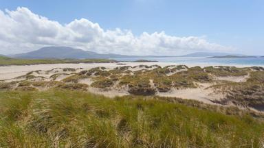 ierland_county_mayo_louisburgh_silver_strand_duinen_helmgras_tourism_ireland